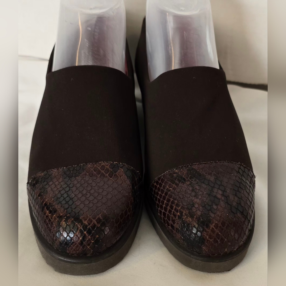 Donald J. Pliner Brown Snakeskin 8 - Picture 5 of 10